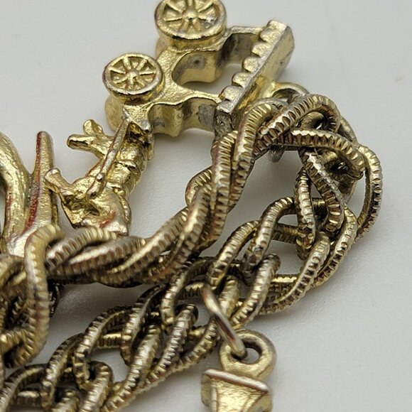 Vintage New Orleans Charm Bracelet Gold Tone 7" Fold Over Clasp - Picture 11 of 13
